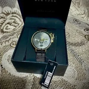 Beautiful watch by Jones New York Never Been Worn m_64764a38b635f803d4dcc8e3.jpg main image 2